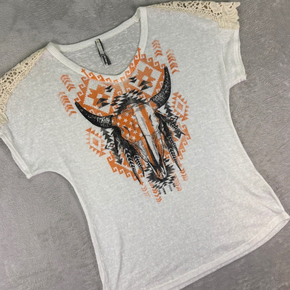 Petrol Women's Boho Bull Skull Graphic Tee Sz L White Crochet Sleeve USA Made